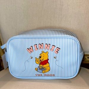 ✨NWT✨ Disney’s Winnie The Pooh Toiletry Cosmetic Bag Disney 100 Primark
